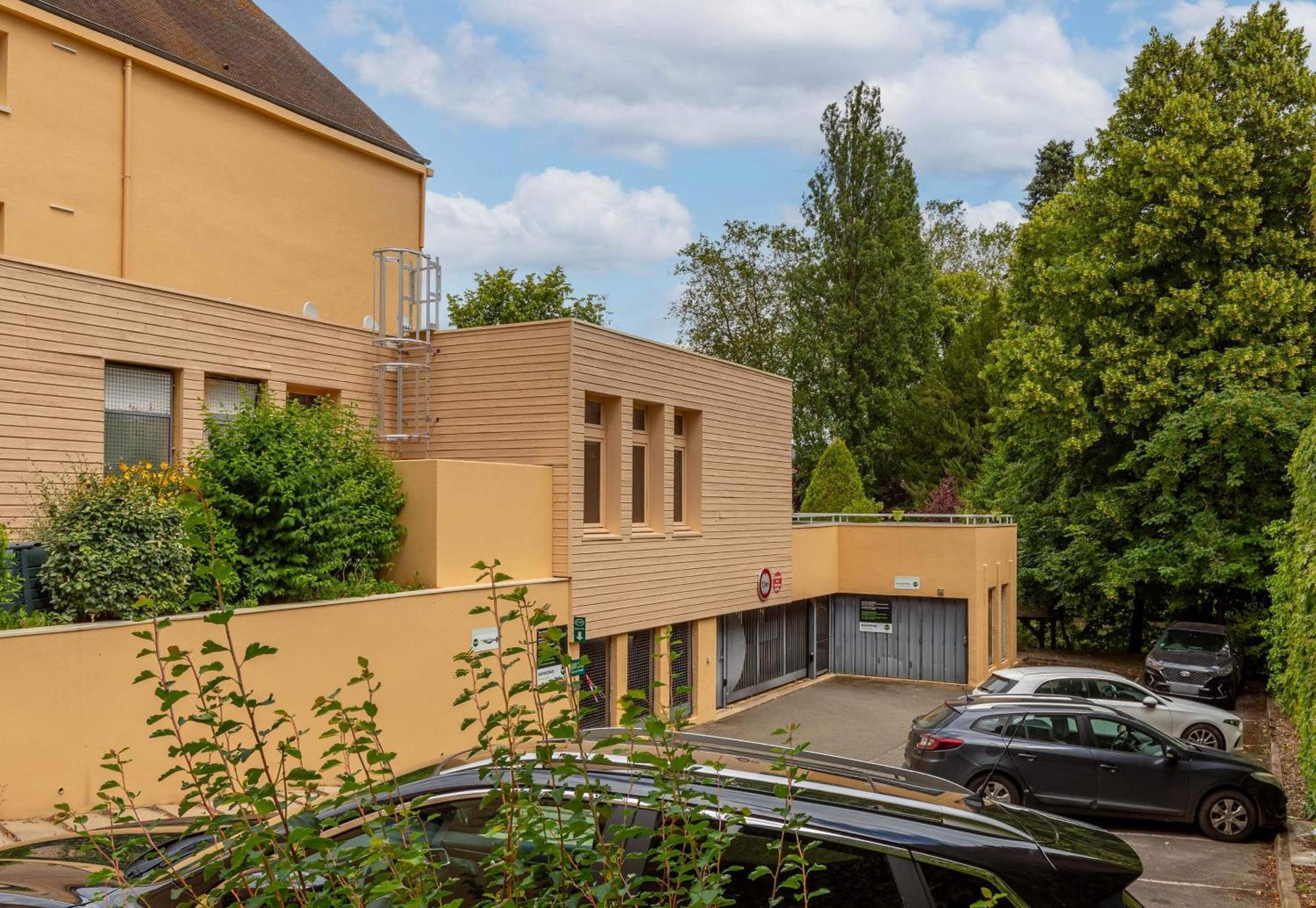 B&B Hotel Chartres Centre Cathedrale 3 Etoiles المظهر الخارجي الصورة